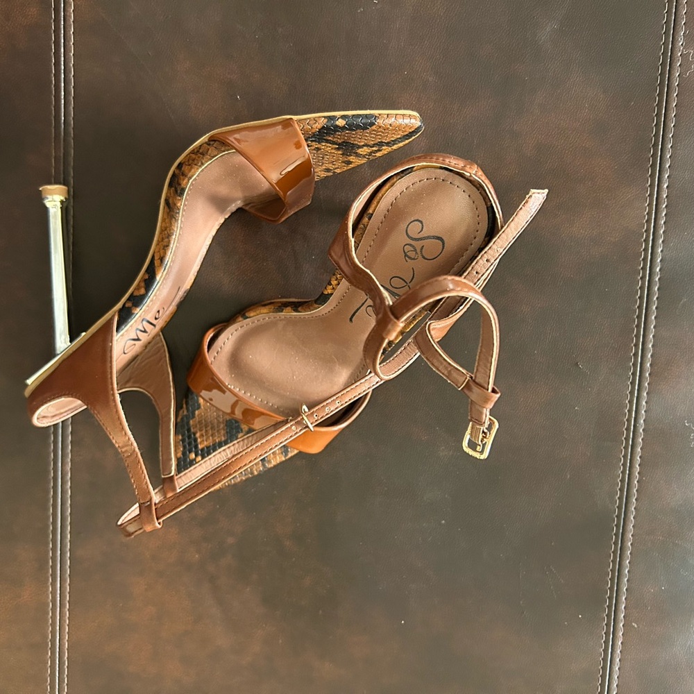 So Me Brown Stiletto Heels with Ankle Strap - Picture 2 of 4